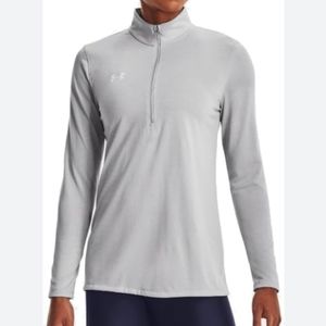 NWT Under Armour Light Gray Pull Over Size Small Great Gift Idea🎁